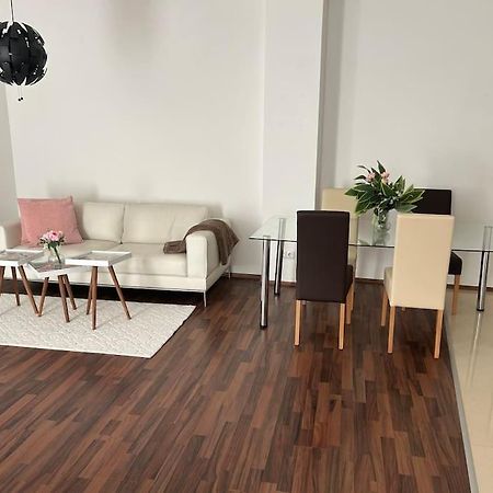 וינה Apartment Merkur מראה חיצוני תמונה