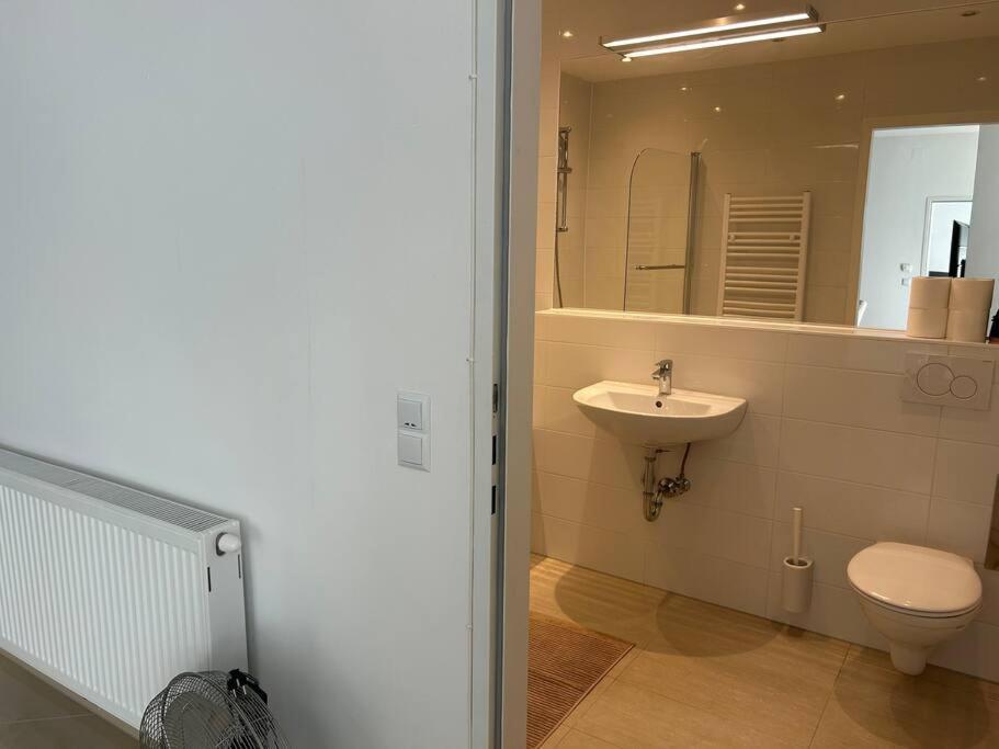 וינה Apartment Merkur מראה חיצוני תמונה